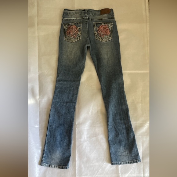 Vigoss Women's Classic Blue flair Leg Jeans - Picture 5 of 8